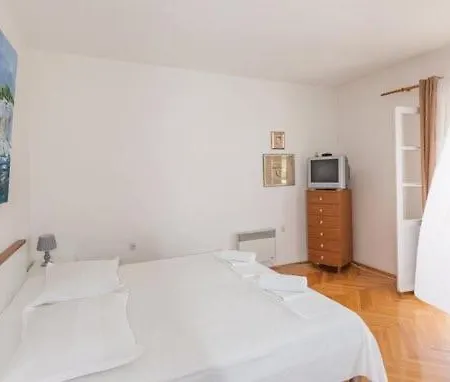 Dada-apartman Mirta Διαμέρισμα